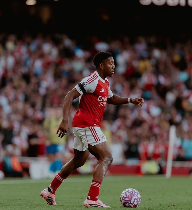 阿森纳天才, 对于刘易斯 阿森纳天才, 对于刘易斯