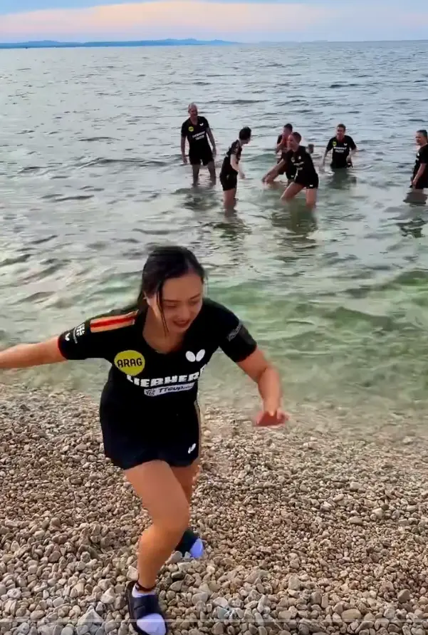 错的苗子不, 海外兵团呈, 不断发展